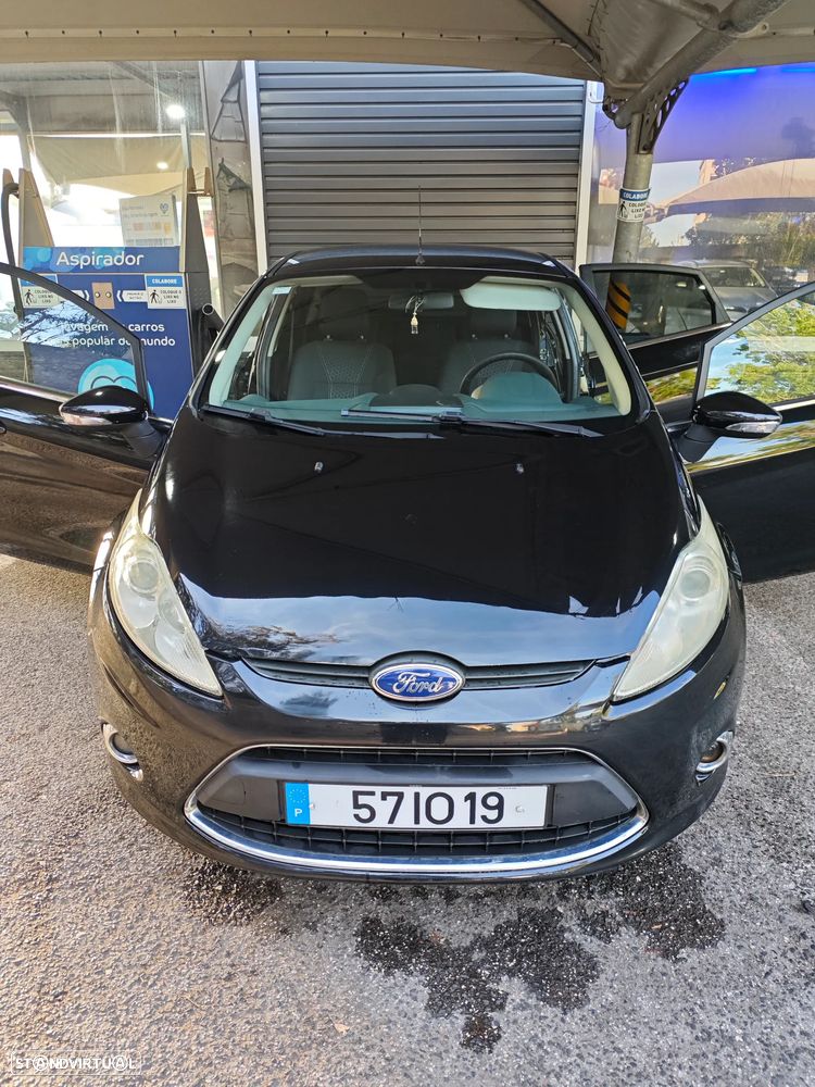 Ford Fiesta 1.6 TDCI Titanium - 29