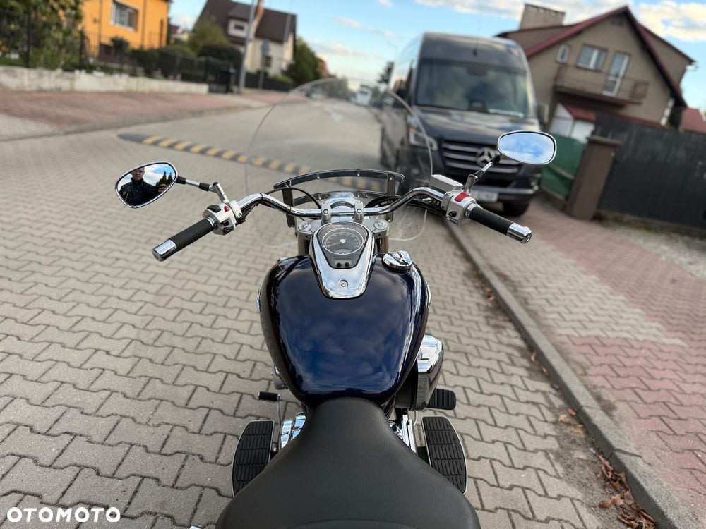 Suzuki Intruder - 16