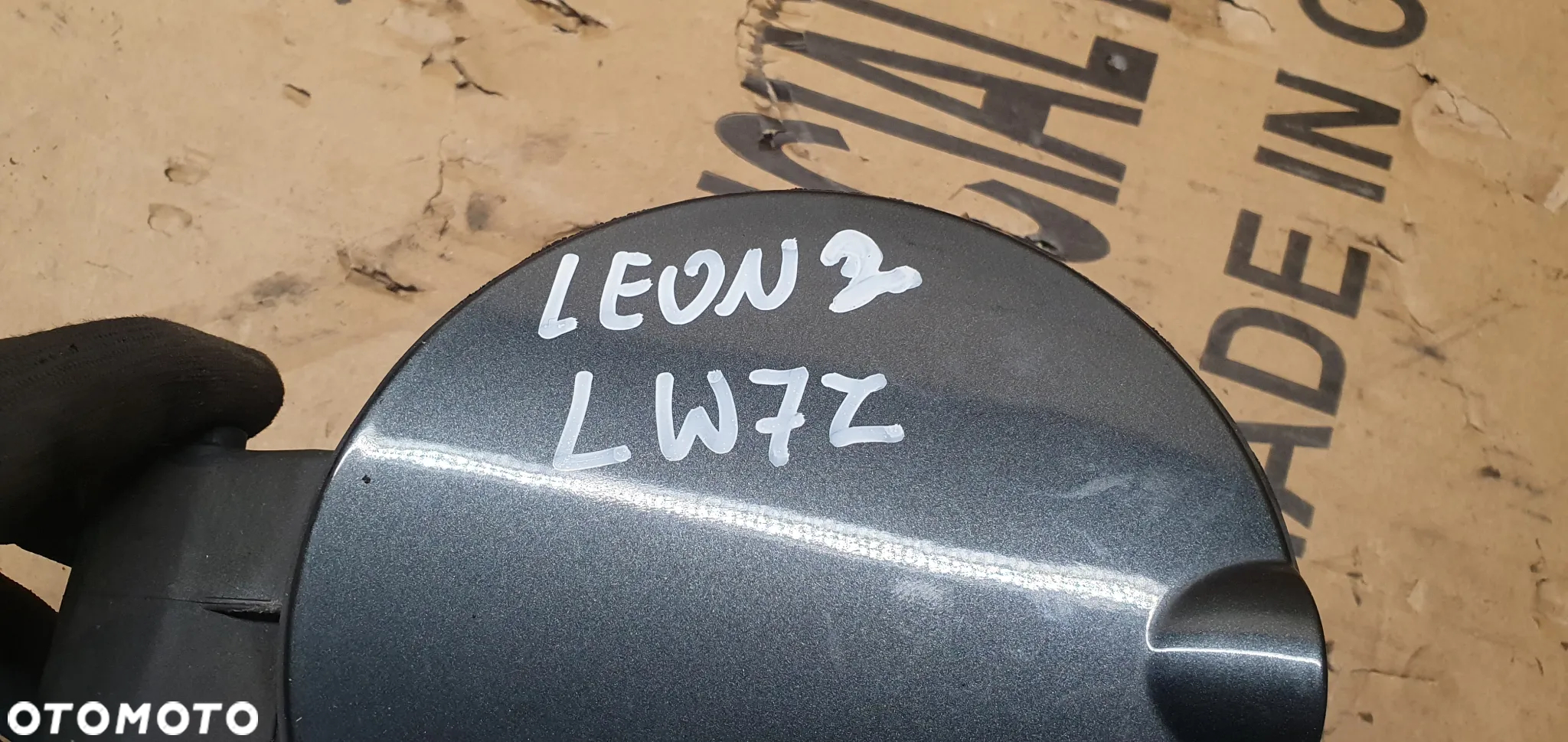 Klapka wlewu paliwa Seat Leon II LW7Z 1P0809905 - 7