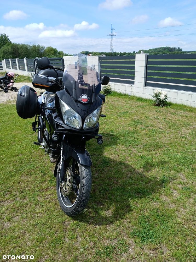 Suzuki V-STROM - 1