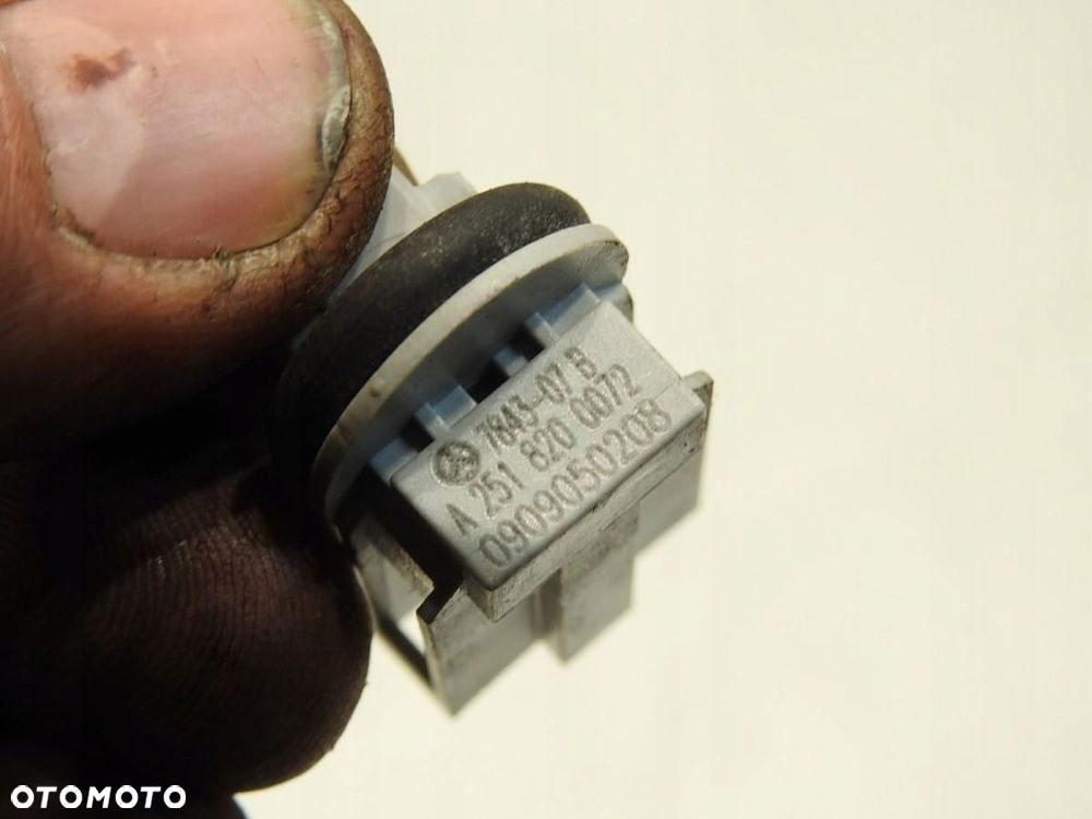 CZUJNIK TEMPERATURY MERCEDES R W251 3.0 CDI V6 A2518200072 - 7
