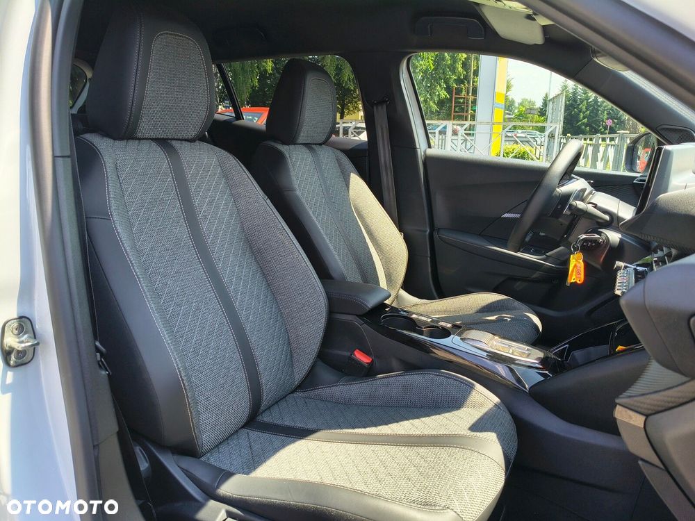 Peugeot 2008 1.2 PureTech Allure S&S EAT8 - 15