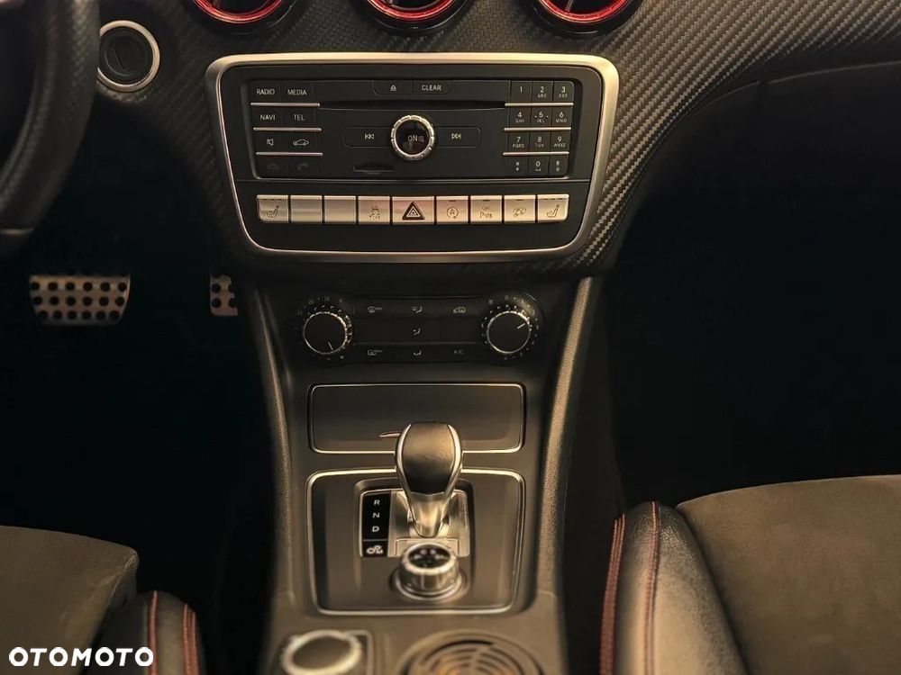 Mercedes-Benz Klasa A AMG 45 4-Matic - 16