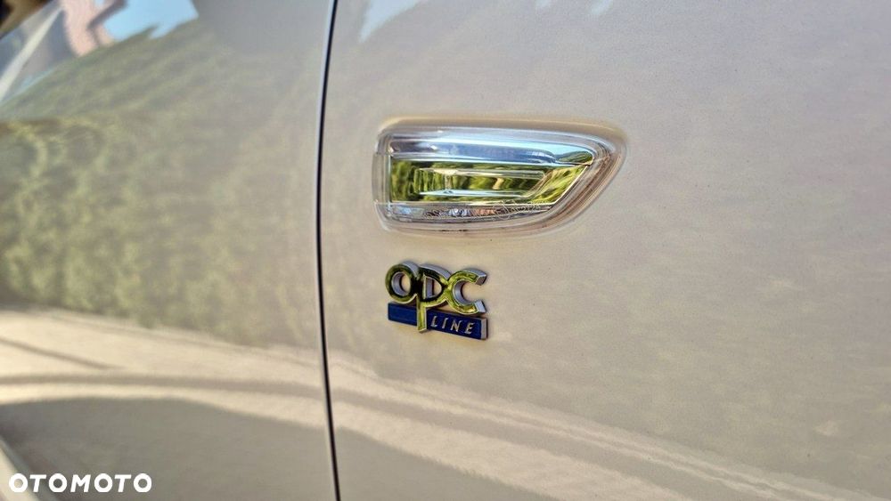 Opel Insignia - 10