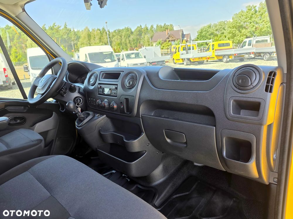 Renault MASTER 2,3 DCI 145 KONNA DOKA BRYGADÓWKA 7 OSOBOWA 3,2M SKRZYNIA KLIMA WEBASTO KAMERA 121T/KM PRZEBIEGU GWARANCJA BLIŻNIAKI DO 3,5T - 25