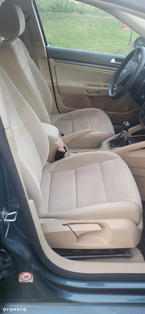 Volkswagen Jetta 1.6 FSI Comfortline - 20