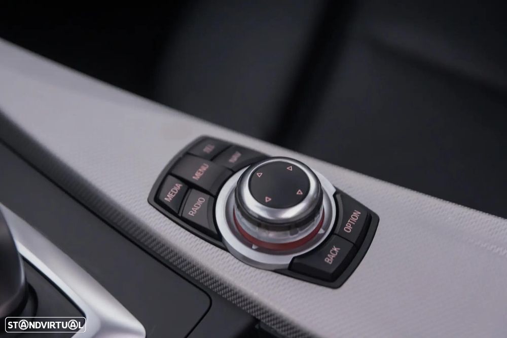 BMW 318 - 29
