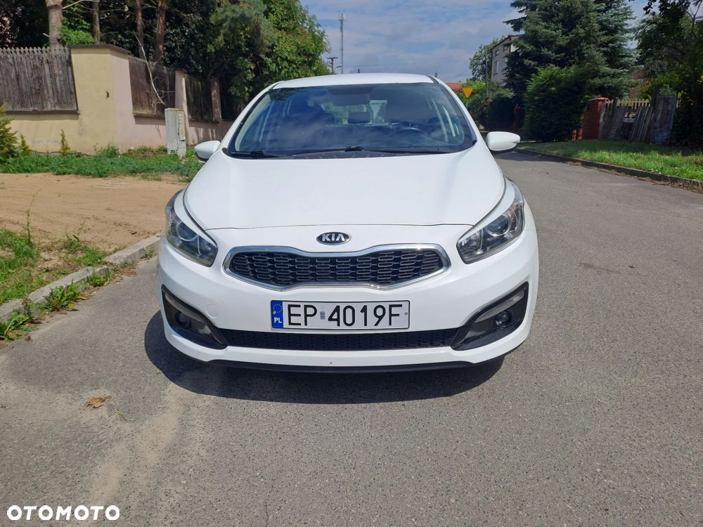 Kia Ceed - 1