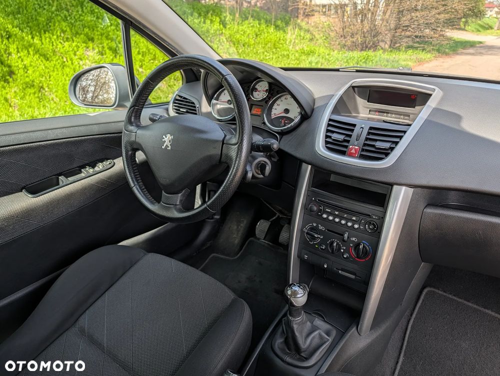 Peugeot 207 120 Sport - 13