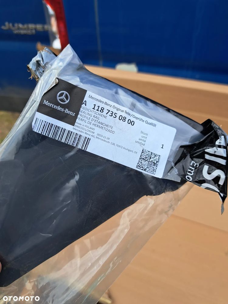uszczelka drzwi prawy tył tylna Mercedes CLA A1187350800 - 3