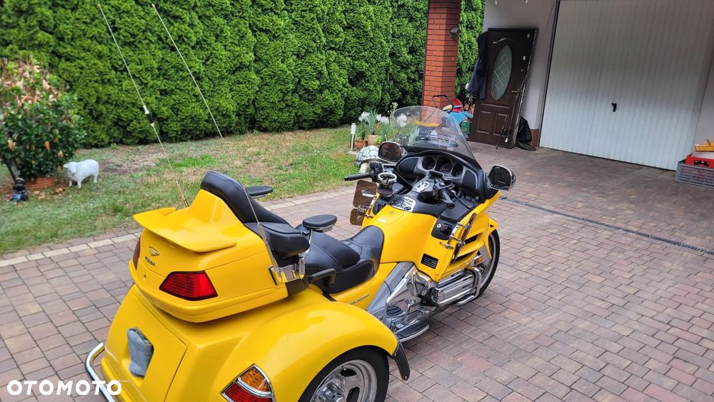 Honda GL - 40