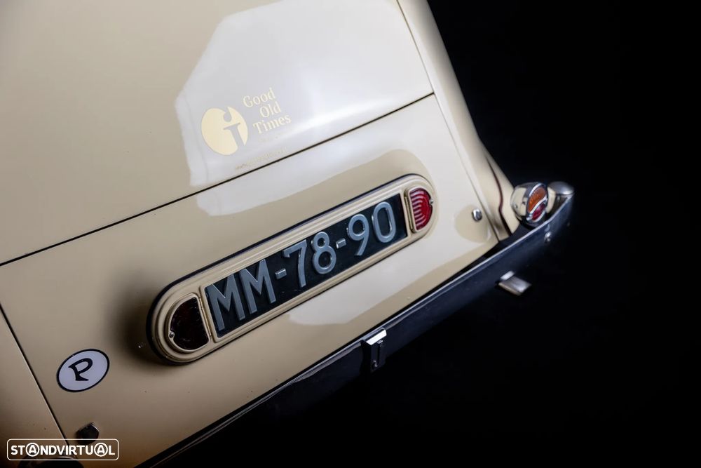 Jaguar MK IV - 27
