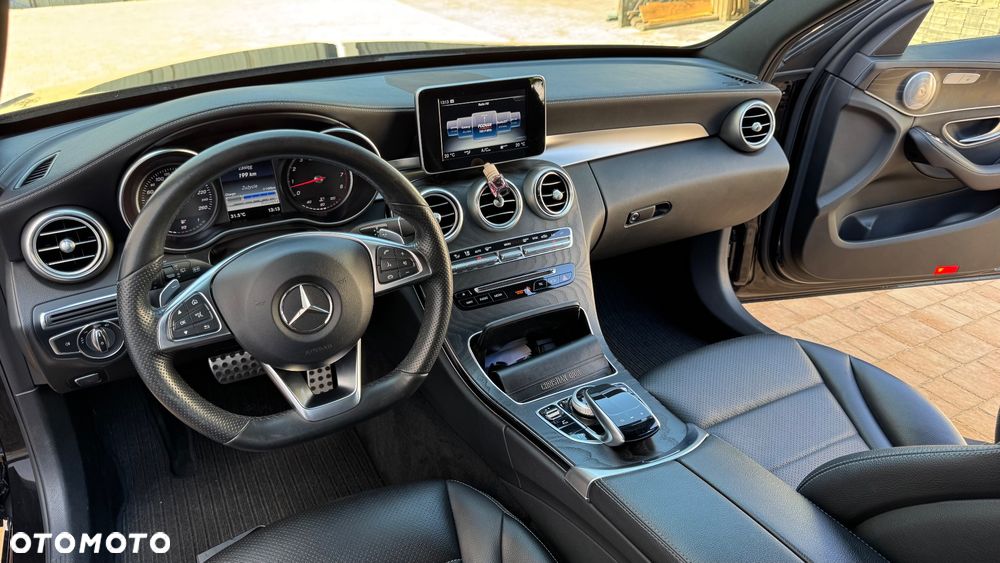 Mercedes-Benz Klasa C 200 4-Matic 9G-TRONIC - 11