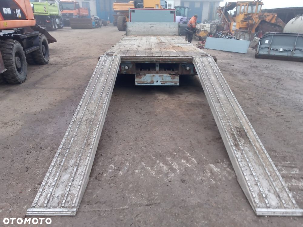 Müller-Mitteltal Tandem Niskopodwoziowa Najazdy 18000 kg Długi pokład 6,70 - 3