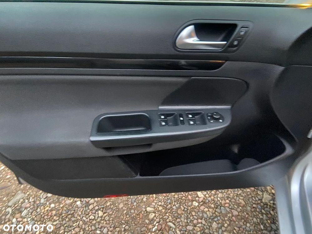 Volkswagen Golf 1.6 TDI BlueMot Trendline - 12