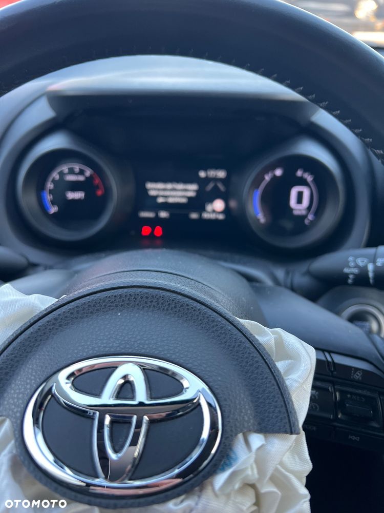 Toyota Yaris 1.0 VVT-i Comfort - 6