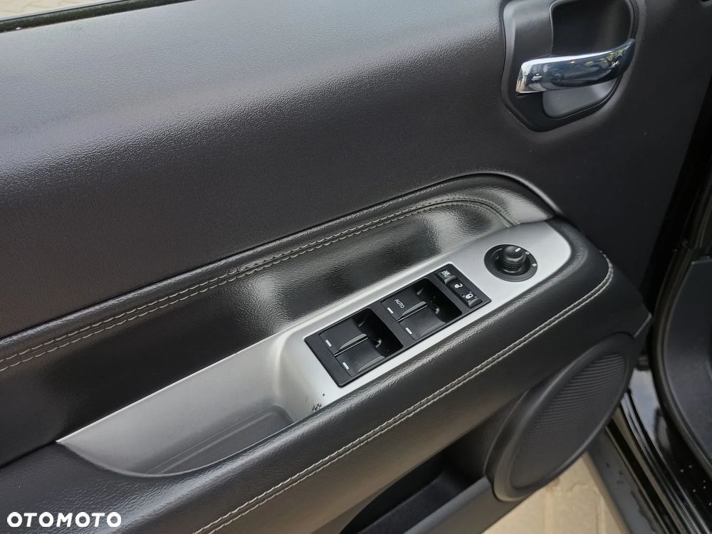 Jeep Compass - 27