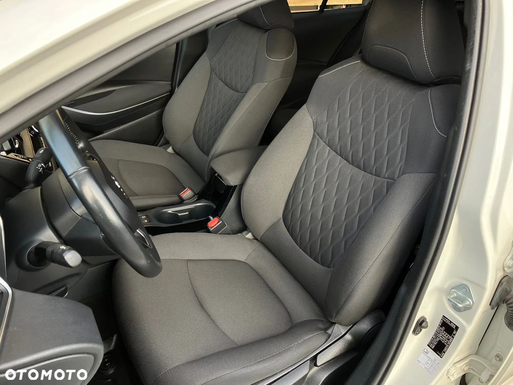 Toyota Corolla 1.8 Hybrid Comfort - 34