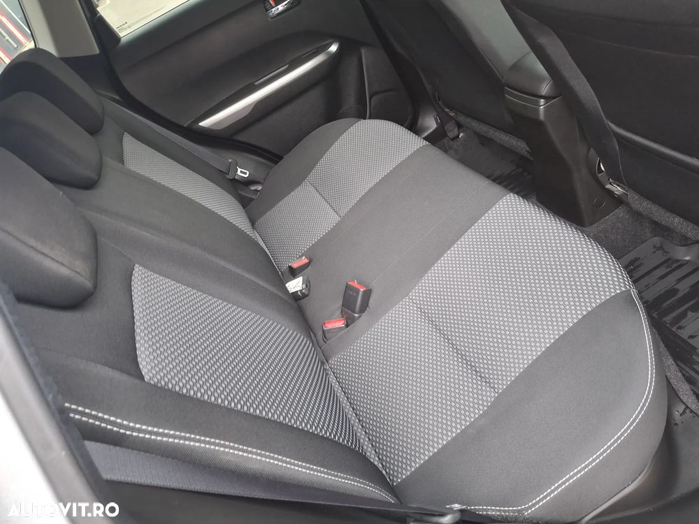 Suzuki Vitara 1.4 Passion - 12