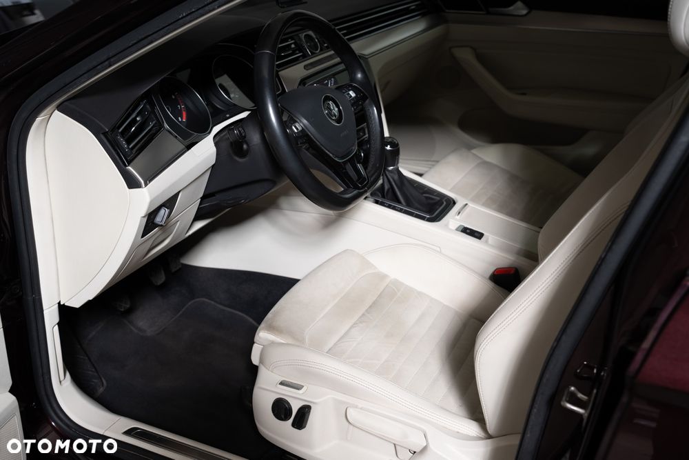 Volkswagen Passat 1.4 TSI BMT ACT Highline - 21