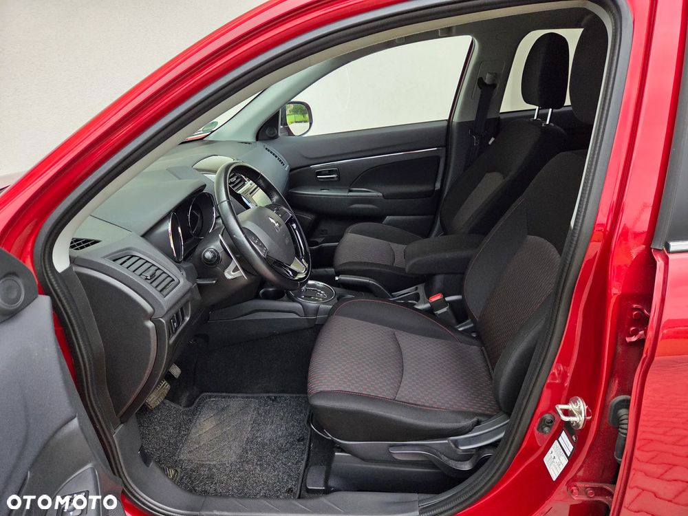 Mitsubishi ASX - 8