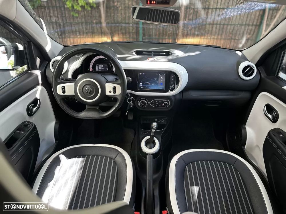 Renault Twingo Z.E. 22 Intens - 11