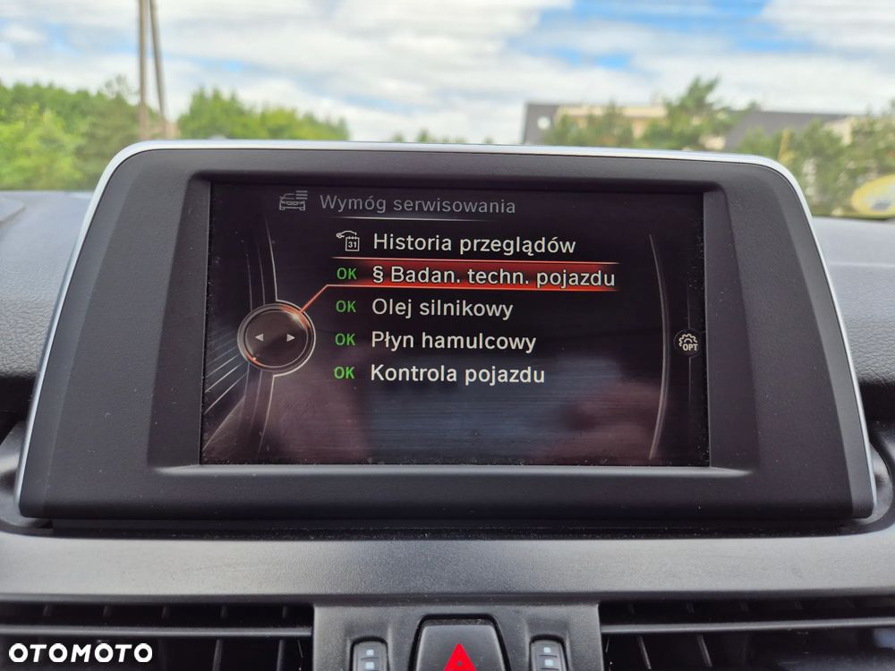 BMW Seria 2 218d Sport-Aut Luxury Line - 29