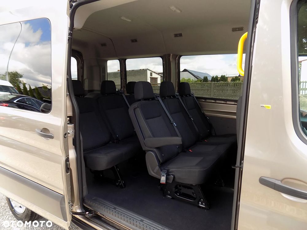 Ford Transit Kombi L3H2 Limited - 34