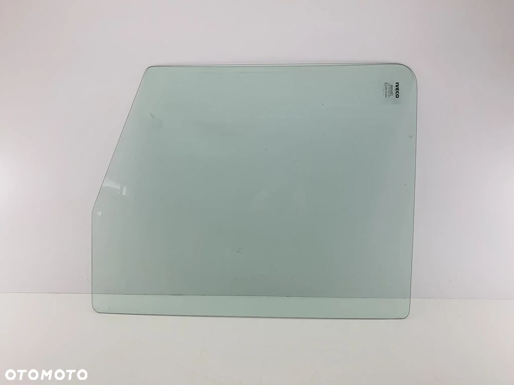 SZYBA DRZWI PRAWA   IVECO EUROCARGO - 1