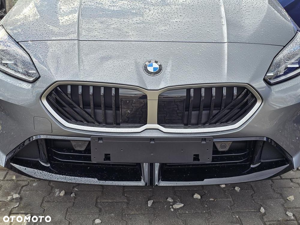BMW Seria 1 120 mHEV - 12