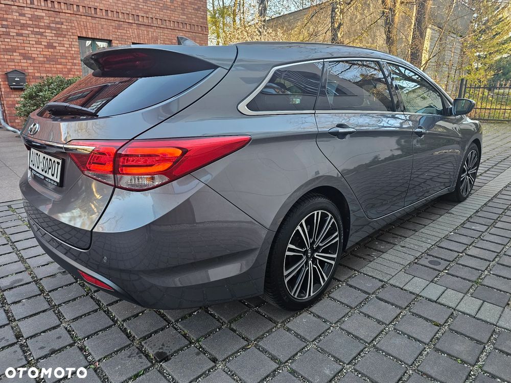 Hyundai i40 Kombi blue 1.7 CRDi DCT Premium - 4