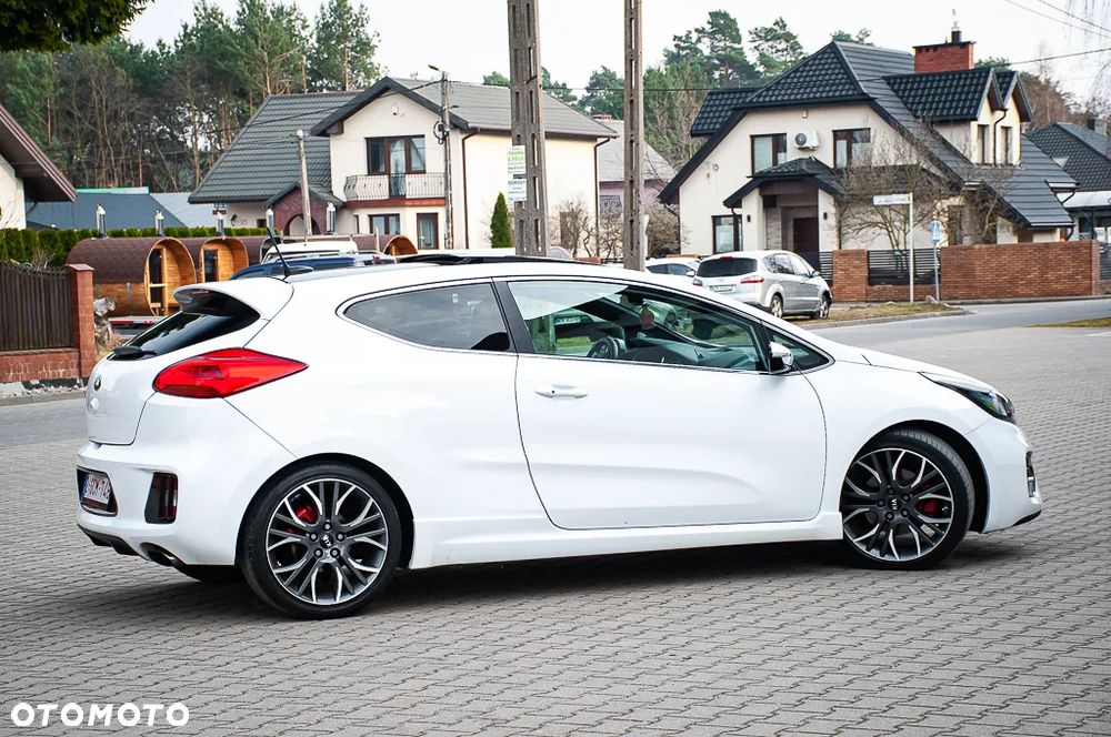 Kia Ceed Cee'd 1.6 T-GDI GT - 22