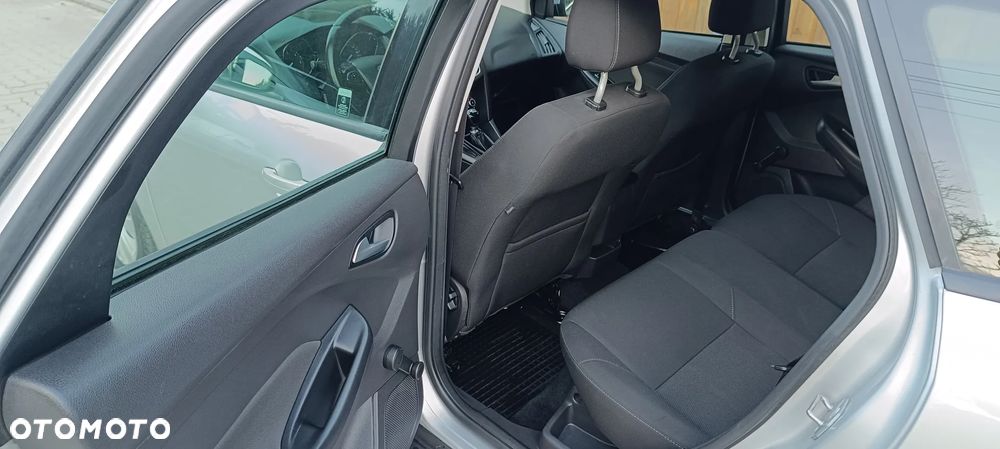 Ford Focus 1.5 TDCi SYNC Edition - 11