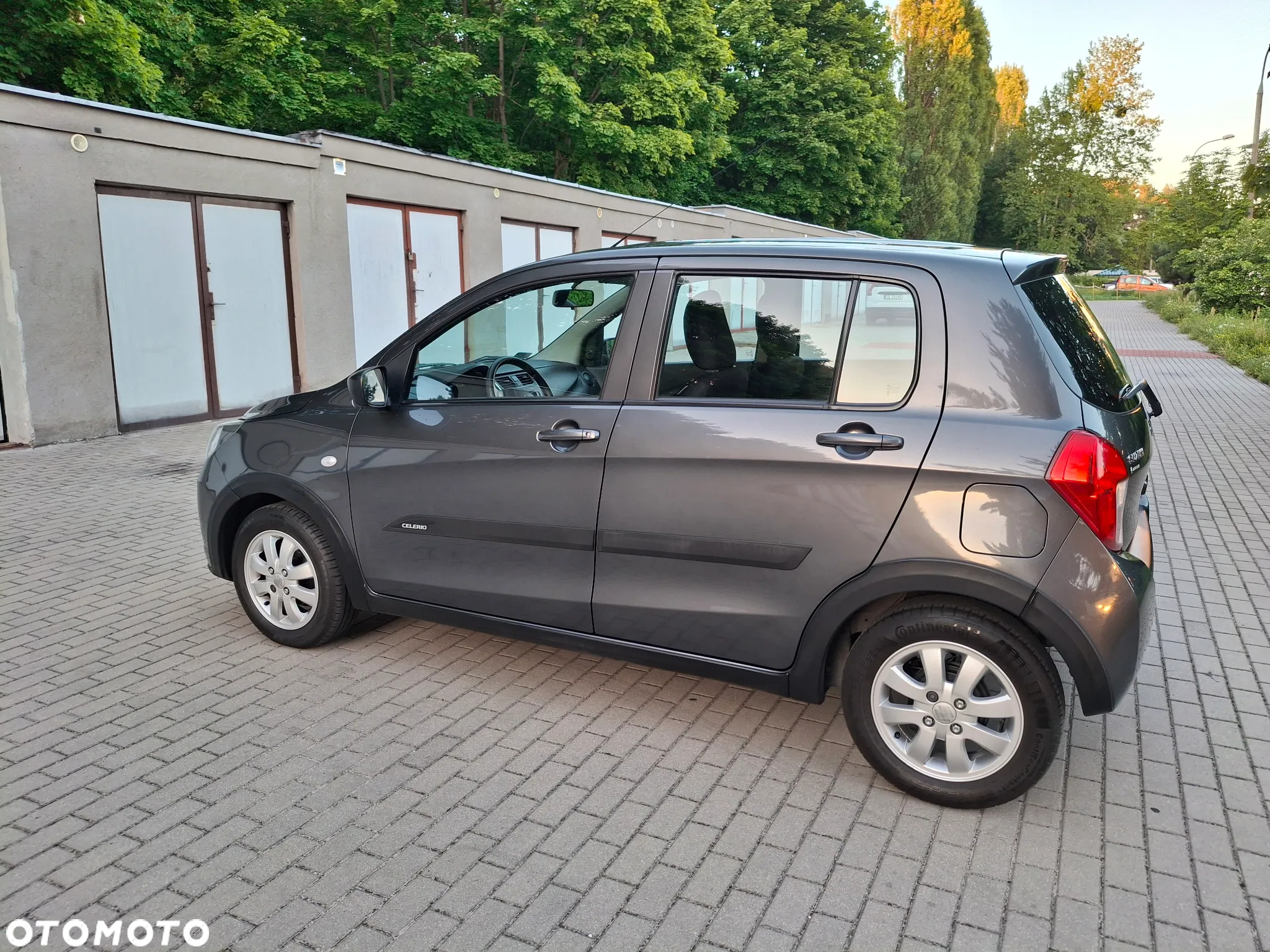 Suzuki Celerio 1.0 Premium - 8