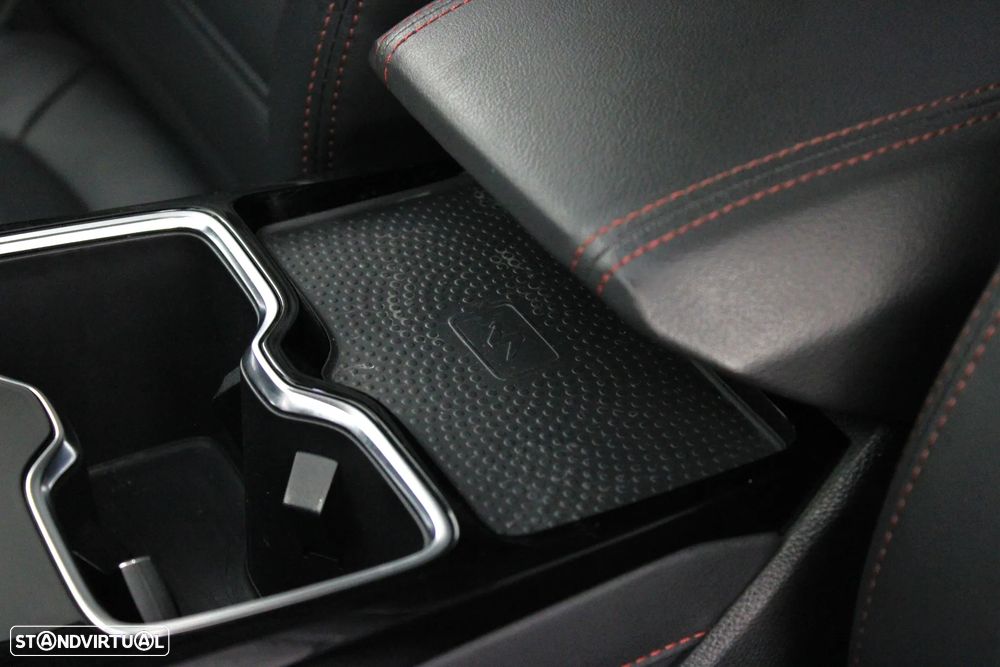 Maxus Euniq 6 Standard - 37