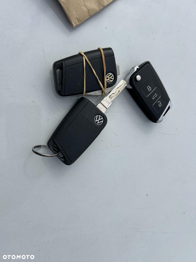 Volkswagen Golf 1.6 TDI (BlueMotion Technology) Trendline - 19