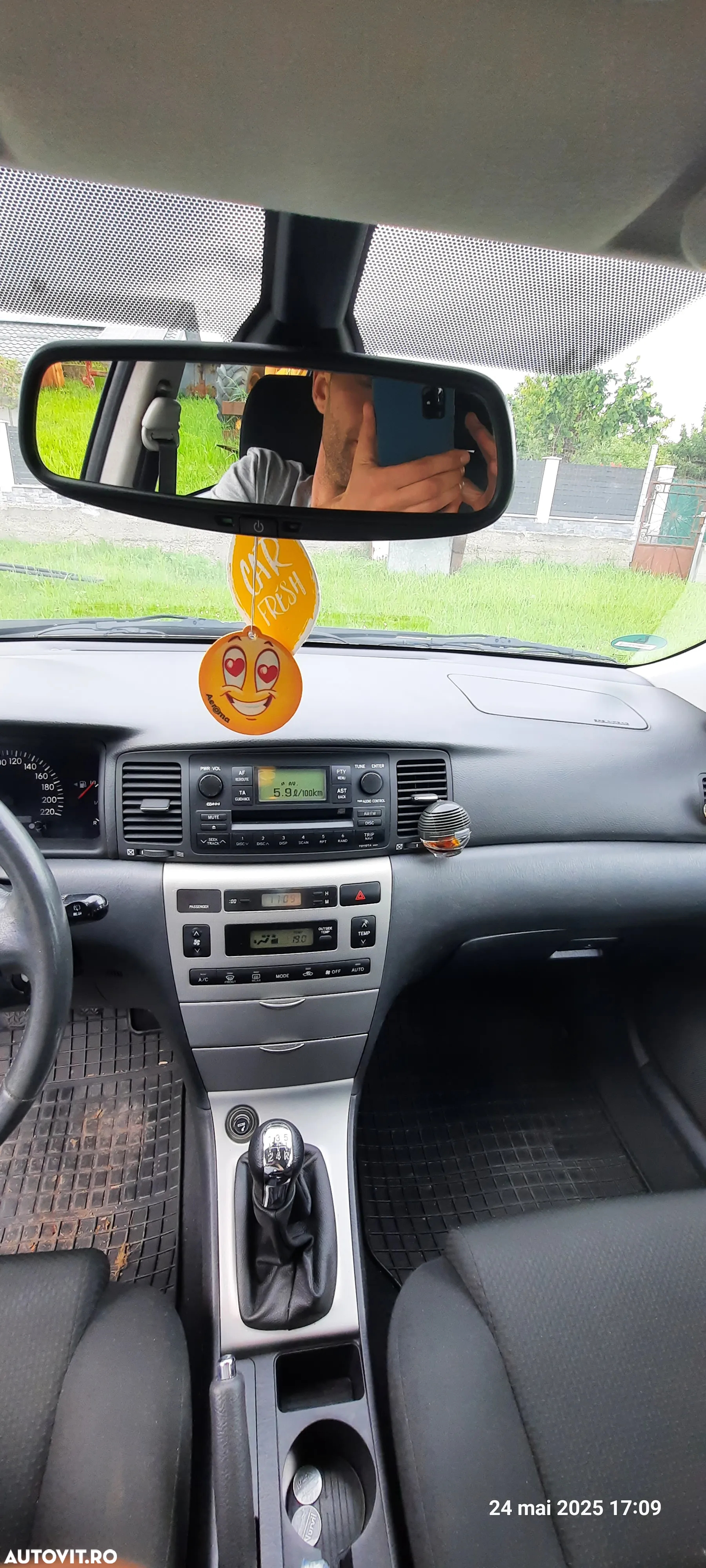 Toyota Corolla 2.0 D-4D Sol - 14