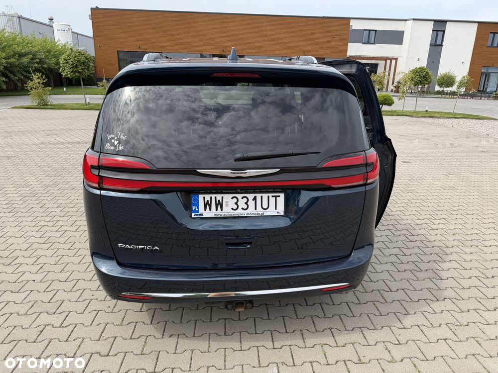 Chrysler Pacifica - 16