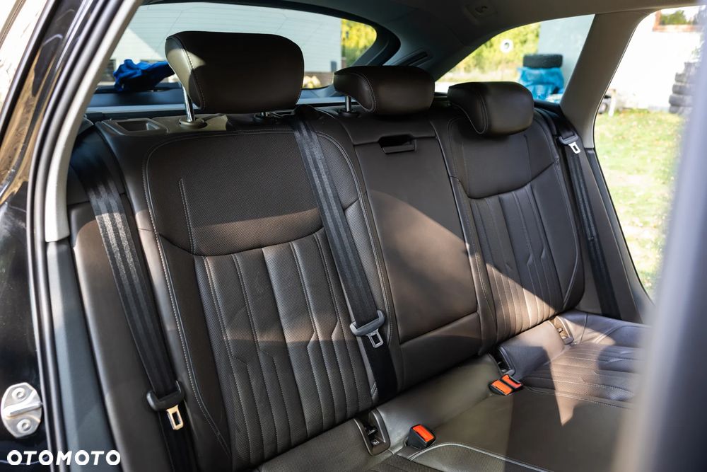 Audi A6 Avant 50 TDI mHEV Quattro Sport Tiptronic - 16
