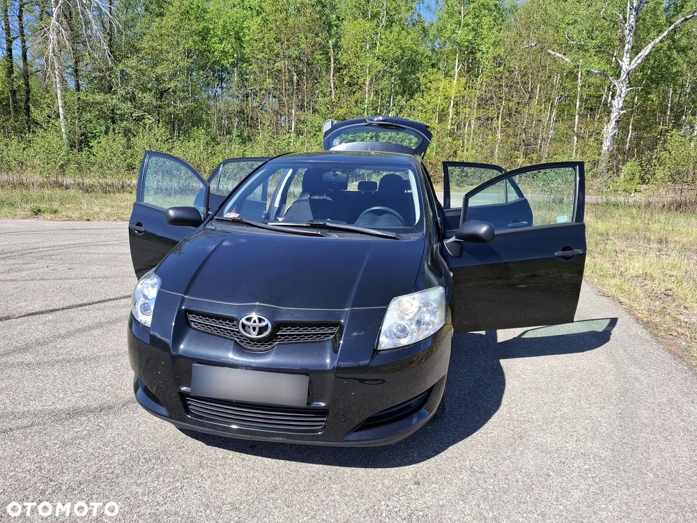 Toyota Auris 1.4 VVT-i Terra - 3