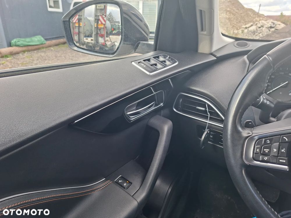 Jaguar F-Pace 2.0 i4D AWD Prestige - 32