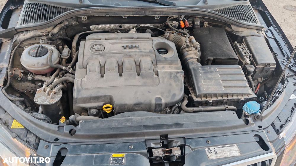 Skoda Octavia Combi 2.0 TDI Style - 9