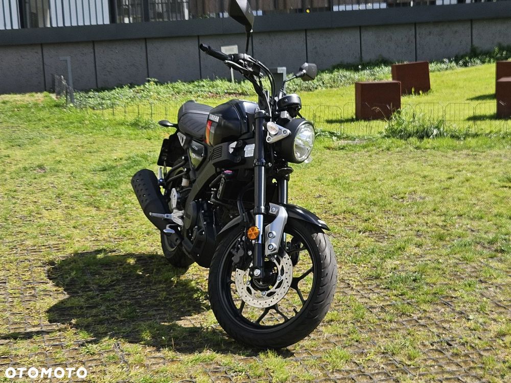Yamaha XSR - 8