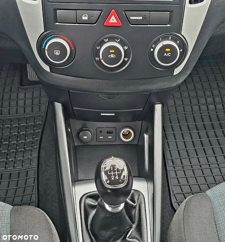 Kia Ceed - 22