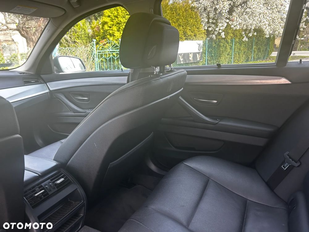 BMW Seria 5 520d - 18