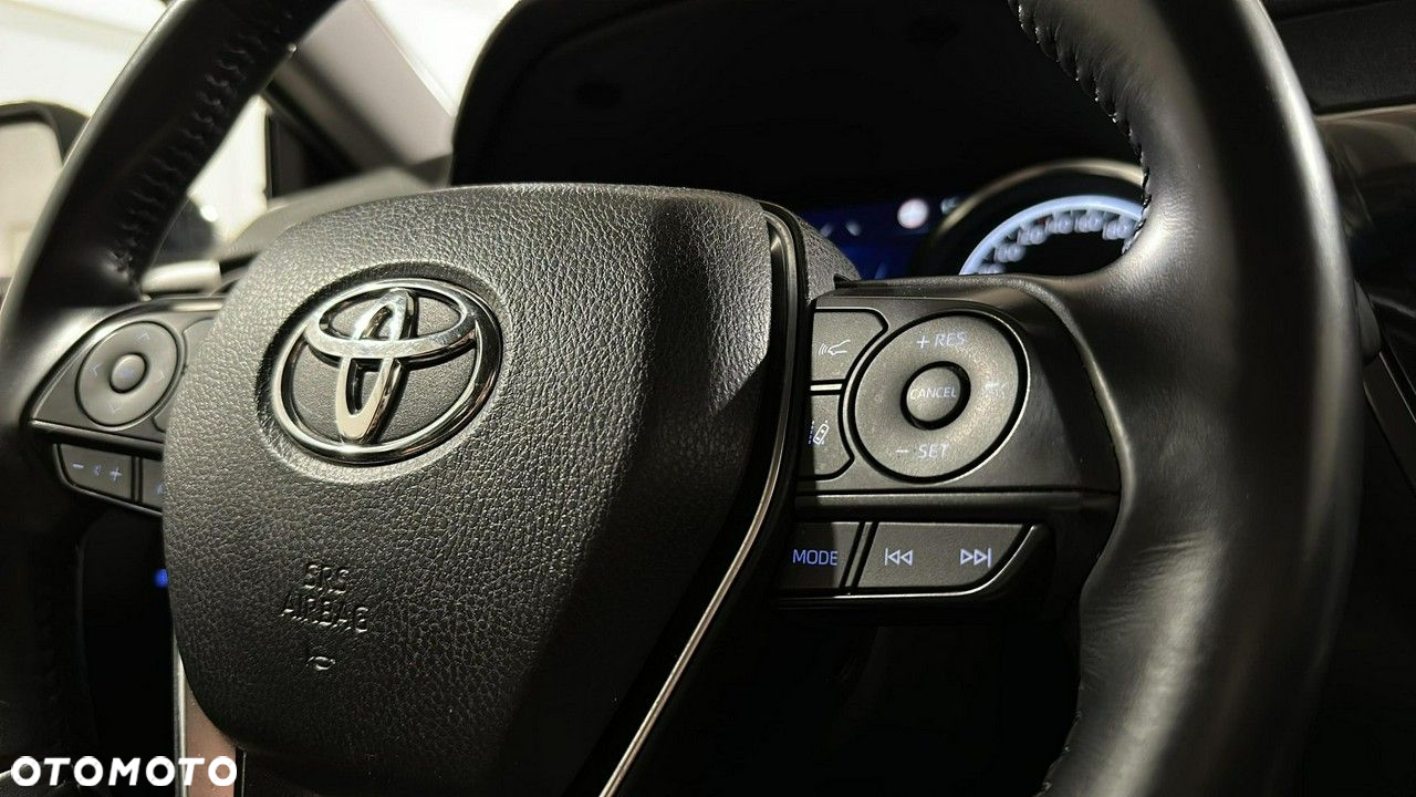 Toyota Camry - 20