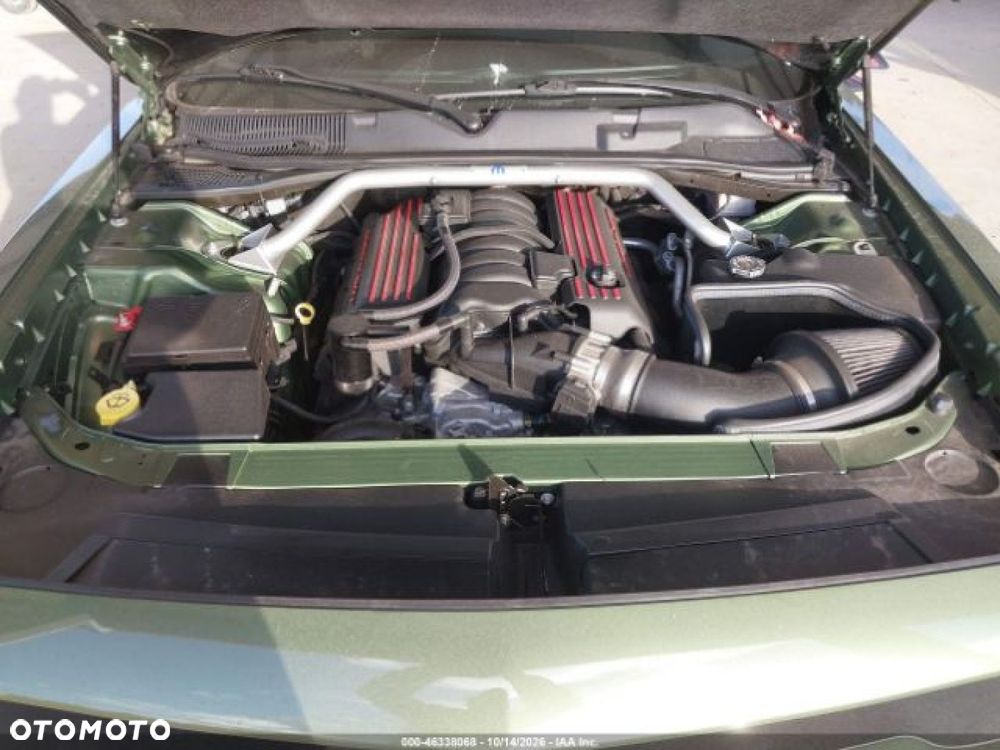 Dodge Challenger - 11
