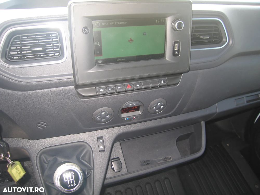 Renault MASTER .  7 LOC PLATFORMĂ  MIXTĂ . - 28