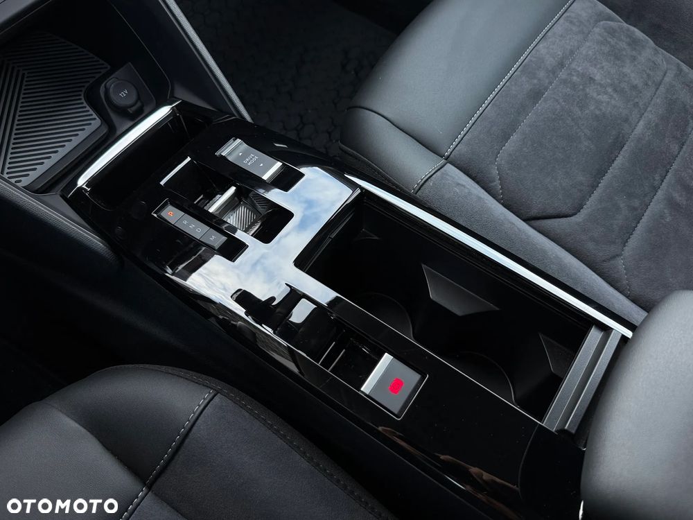 Citroën C4 1.2 PureTech Max S&S EAT8 - 13