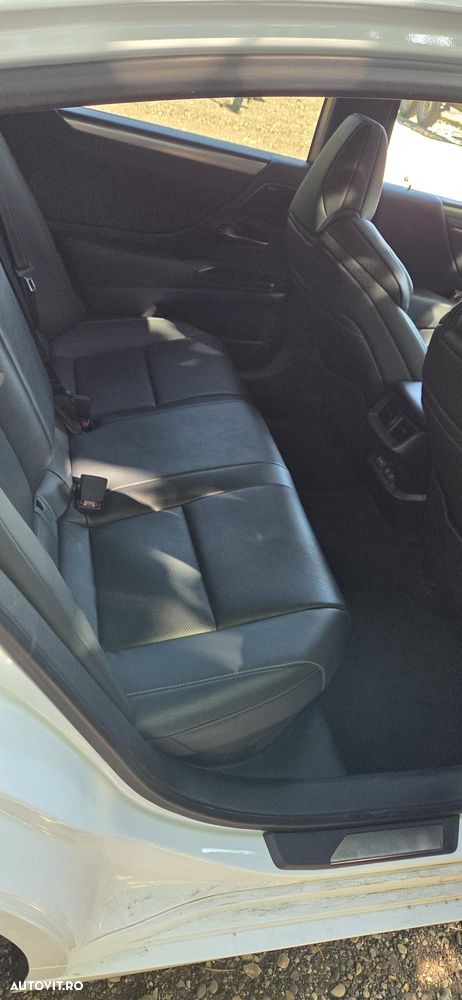 Lexus Seria ES 300h F Sport - 9